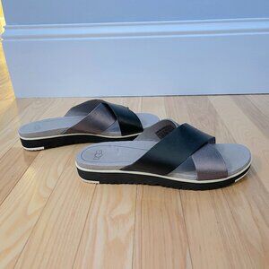 Ugg Women's Kari Treadlite Sandals - Size 8